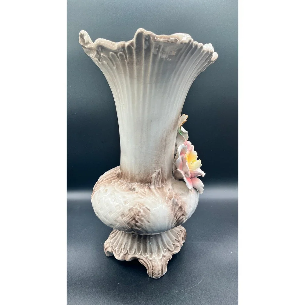 Vtg Capodimonte Italy Hand‎ Painted 3D Floral Porcelain Scallop Vase 14.5